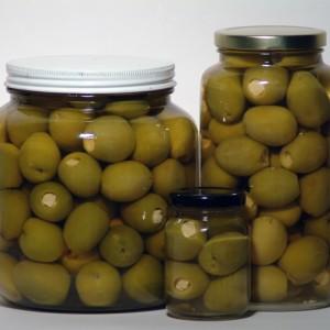 Garlicy Olives